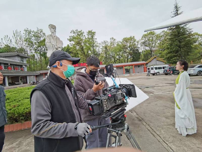 上海广告片拍摄公司：从策划到投放，一站式服务，让品牌传播更高效！